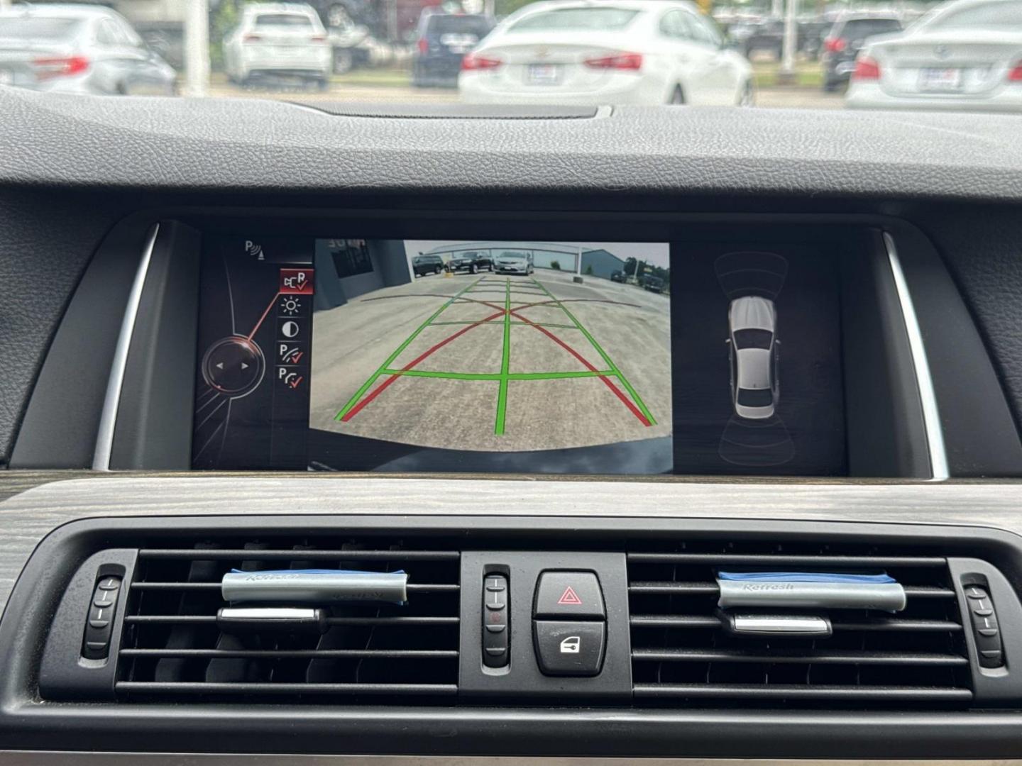 2015 Black /Tan BMW 5 Series 4dr Sdn 528i RWD (WBA5A5C56FD) , Automatic transmission, located at 6904 Johnston St., Lafayette, LA, 70503, (337) 988-1960, 30.143589, -92.100601 - Photo#25