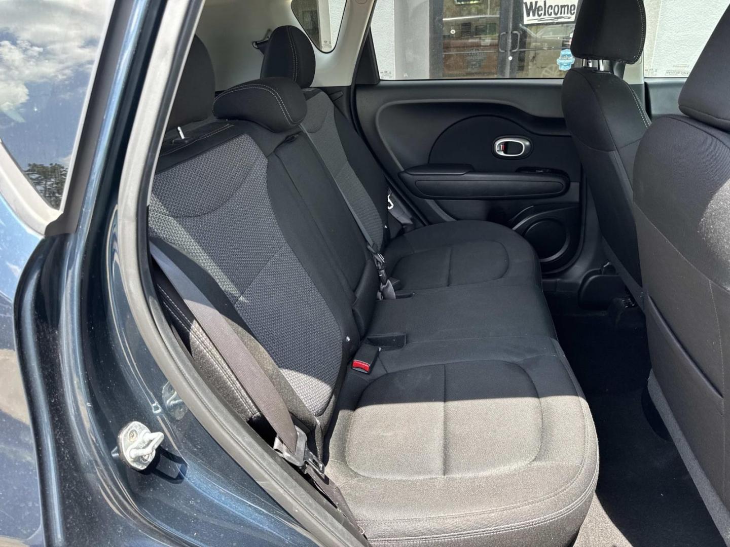 2018 Blue /Black Kia Soul + Auto (KNDJP3A53J7) , Automatic transmission, located at 6904 Johnston St., Lafayette, LA, 70503, (337) 988-1960, 30.143589, -92.100601- Photo#9