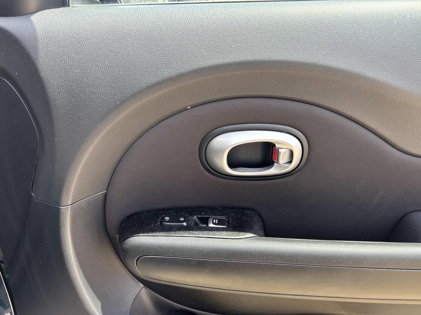 2018 Blue /Black Kia Soul + Auto (KNDJP3A53J7) , Automatic transmission, located at 6904 Johnston St., Lafayette, LA, 70503, (337) 988-1960, 30.143589, -92.100601- Photo#14