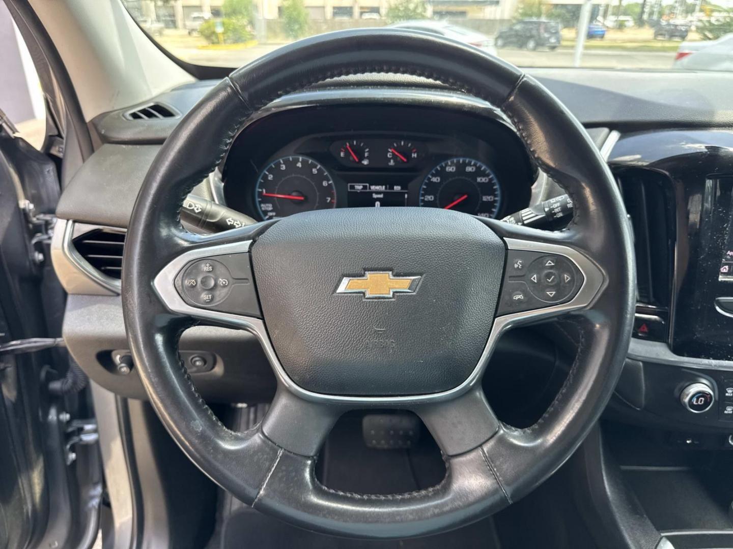 2020 Silver /Jet Black Chevrolet Traverse FWD 4dr LT Cloth w/1LT (1GNERGKW8LJ) , Automatic transmission, located at 6904 Johnston St., Lafayette, LA, 70503, (337) 988-1960, 30.143589, -92.100601- Photo#22