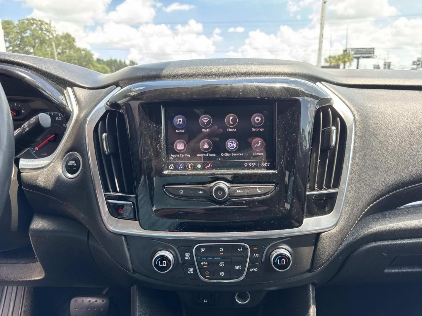 2020 Silver /Jet Black Chevrolet Traverse FWD 4dr LT Cloth w/1LT (1GNERGKW8LJ) , Automatic transmission, located at 6904 Johnston St., Lafayette, LA, 70503, (337) 988-1960, 30.143589, -92.100601- Photo#25