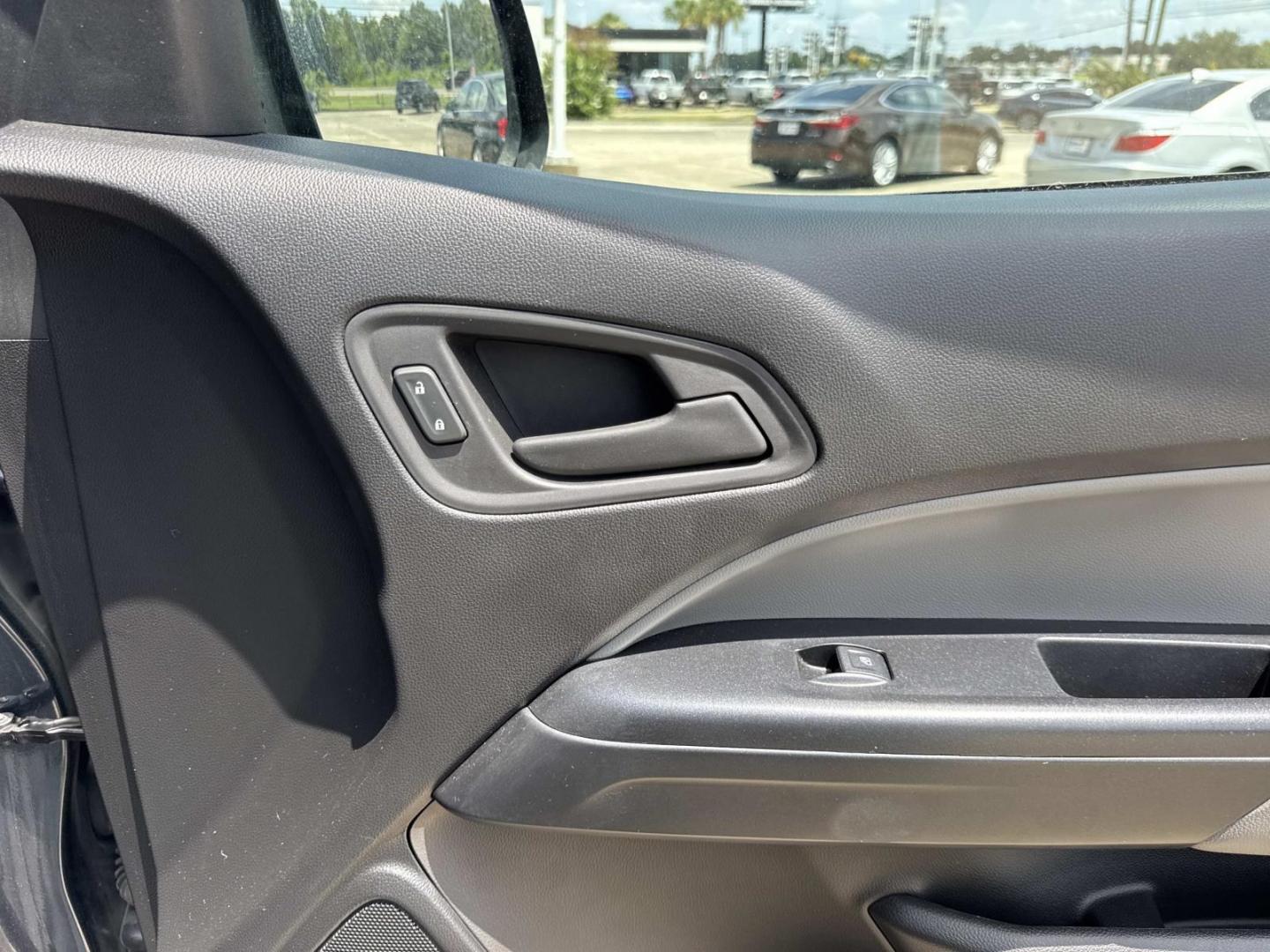 2020 Gray /Gray Chevrolet Colorado 2WD Crew Cab 128 Work Truck (1GCGSBEA5L1) , Automatic transmission, located at 6904 Johnston St., Lafayette, LA, 70503, (337) 988-1960, 30.143589, -92.100601- Photo#14