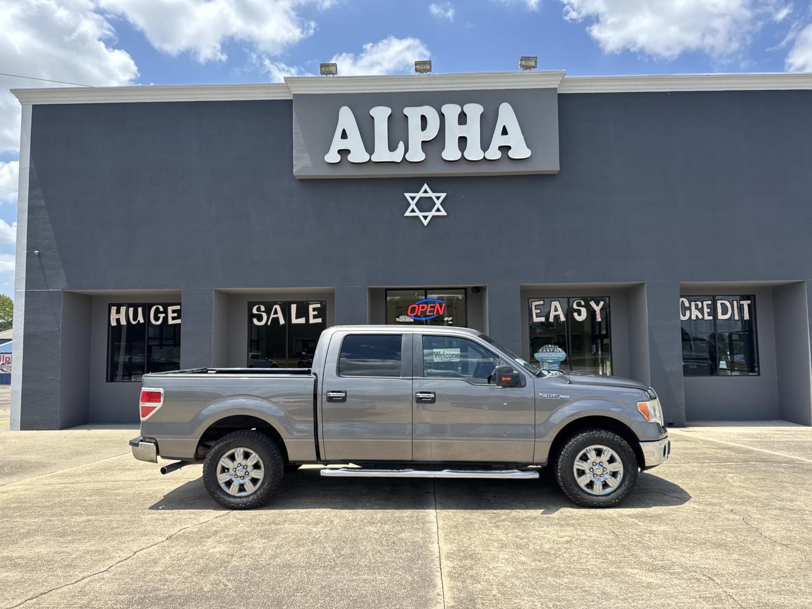 photo of 2012 Ford F-150 2WD SuperCrew 145 XL