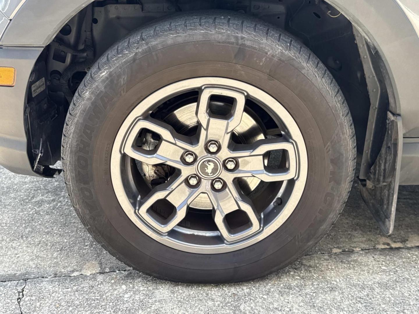 2021 Gray /Ebony Ford Bronco Sport Big Bend 4x4 (3FMCR9B62MR) , Automatic transmission, located at 6904 Johnston St., Lafayette, LA, 70503, (337) 988-1960, 30.143589, -92.100601- Photo#4
