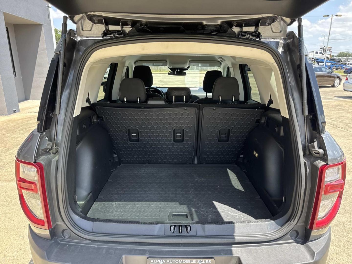 2021 Gray /Ebony Ford Bronco Sport Big Bend 4x4 (3FMCR9B62MR) , Automatic transmission, located at 6904 Johnston St., Lafayette, LA, 70503, (337) 988-1960, 30.143589, -92.100601- Photo#8