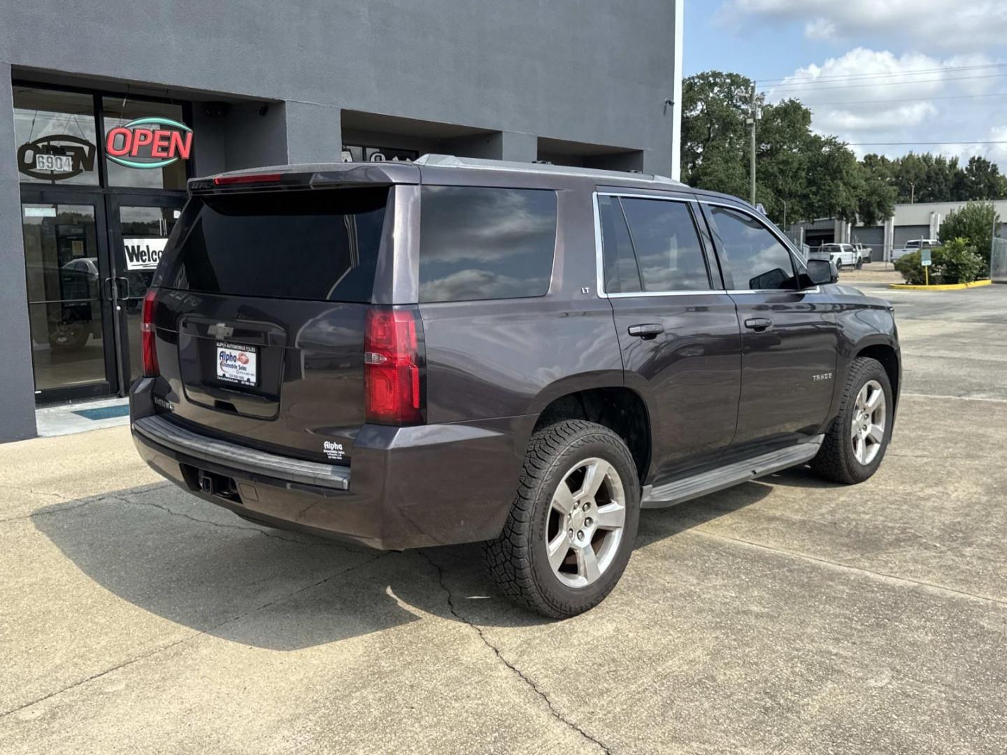 2015 Brown /Tan Chevrolet Tahoe 4WD 4dr LT (1GNSKBKC7FR) , Automatic transmission, located at 6904 Johnston St., Lafayette, LA, 70503, (337) 988-1960, 30.143589, -92.100601- Photo#7