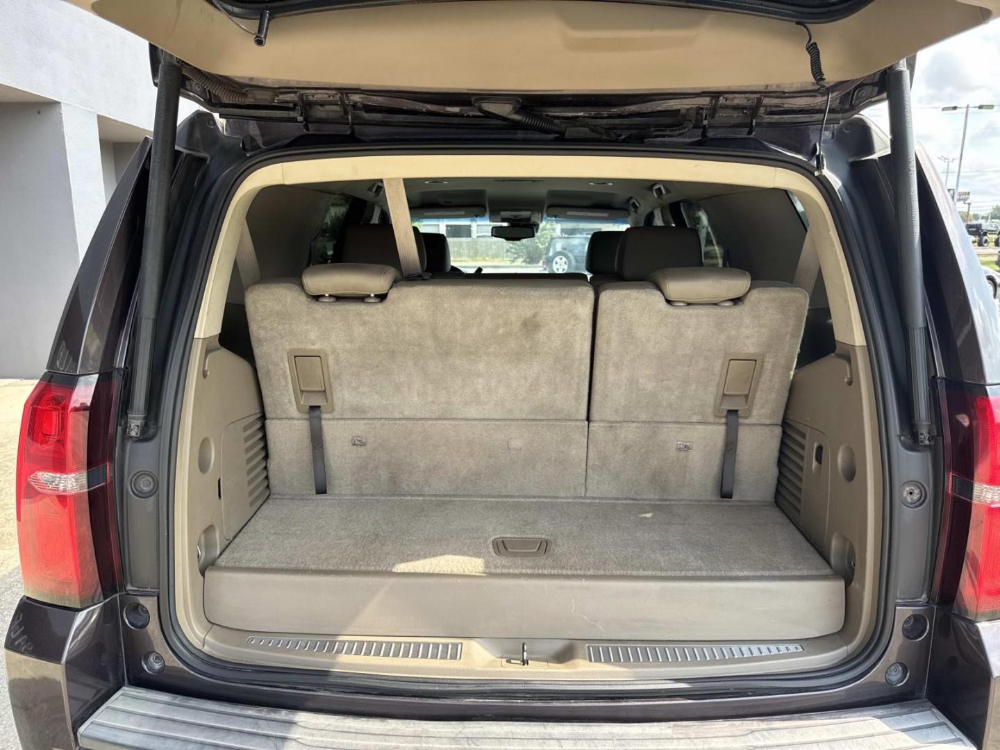 2015 Brown /Tan Chevrolet Tahoe 4WD 4dr LT (1GNSKBKC7FR) , Automatic transmission, located at 6904 Johnston St., Lafayette, LA, 70503, (337) 988-1960, 30.143589, -92.100601- Photo#8