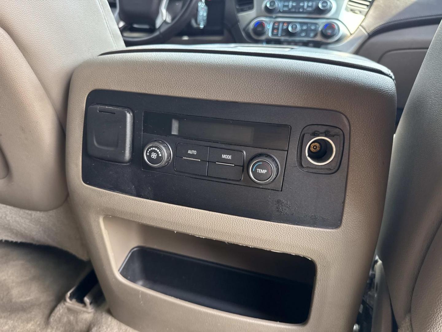 2015 Brown /Tan Chevrolet Tahoe 4WD 4dr LT (1GNSKBKC7FR) , Automatic transmission, located at 6904 Johnston St., Lafayette, LA, 70503, (337) 988-1960, 30.143589, -92.100601- Photo#10