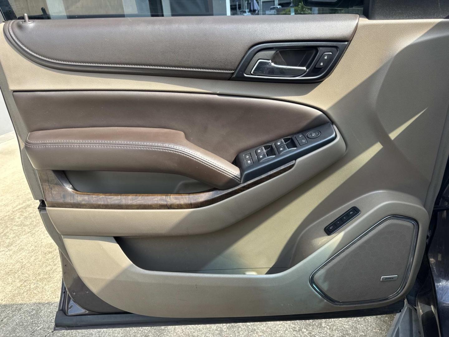 2015 Brown /Tan Chevrolet Tahoe 4WD 4dr LT (1GNSKBKC7FR) , Automatic transmission, located at 6904 Johnston St., Lafayette, LA, 70503, (337) 988-1960, 30.143589, -92.100601- Photo#19