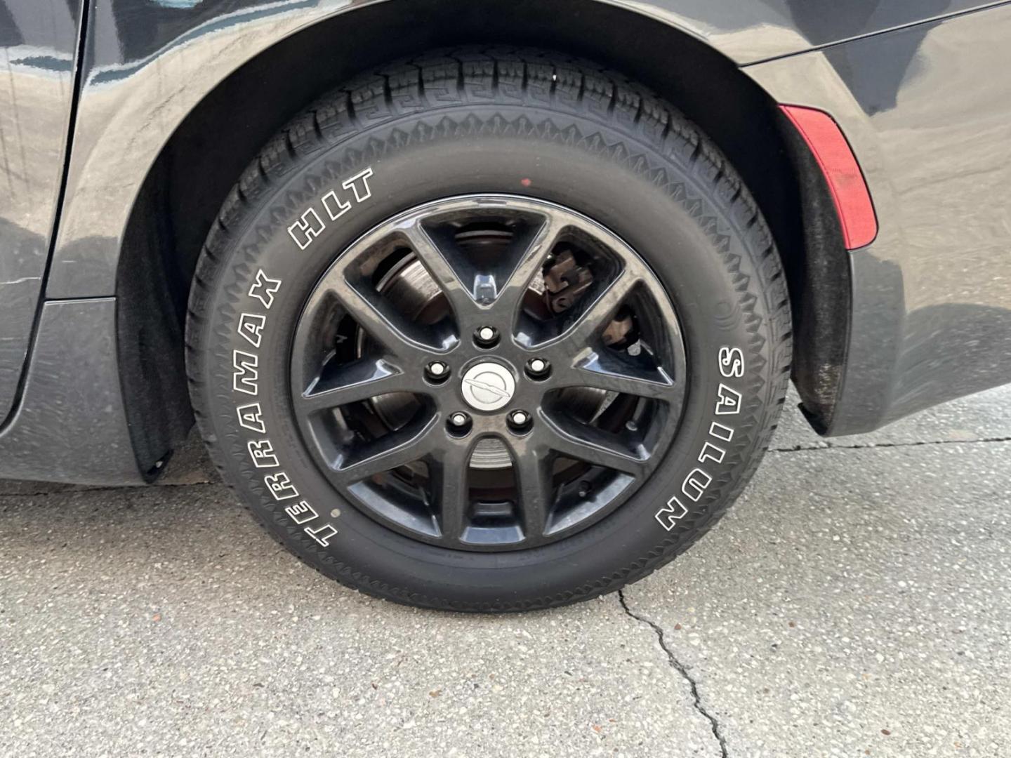 2020 Black /Alloy/Black Chrysler Voyager LXI FWD (2C4RC1DG3LR) , Automatic transmission, located at 6904 Johnston St., Lafayette, LA, 70503, (337) 988-1960, 30.143589, -92.100601- Photo#4