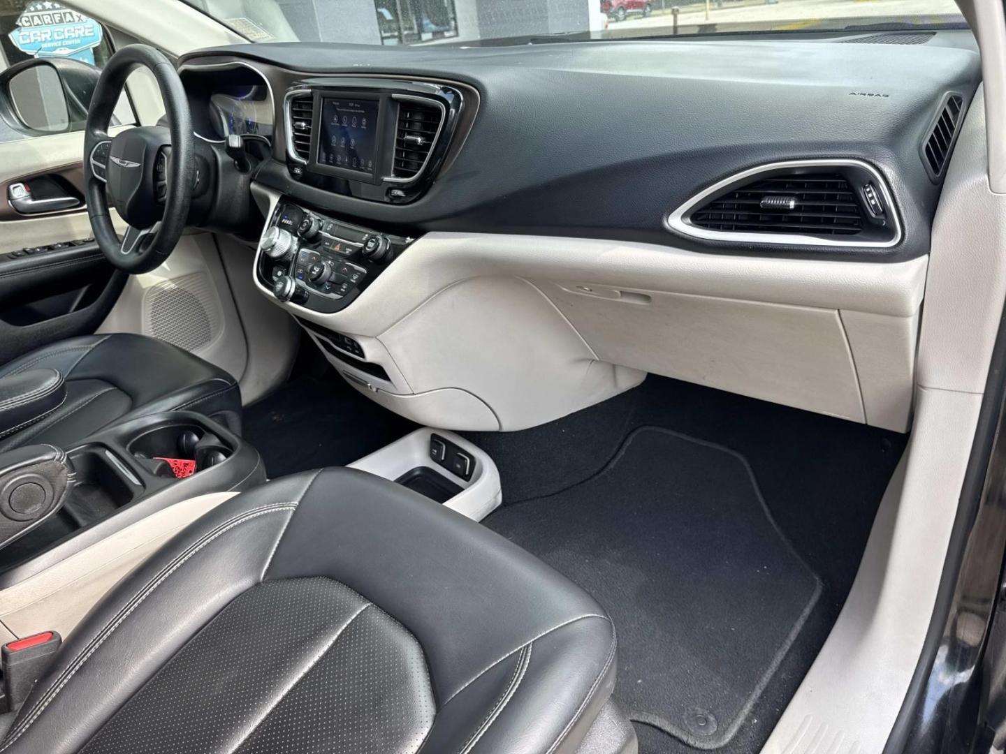 2020 Black /Alloy/Black Chrysler Voyager LXI FWD (2C4RC1DG3LR) , Automatic transmission, located at 6904 Johnston St., Lafayette, LA, 70503, (337) 988-1960, 30.143589, -92.100601- Photo#12