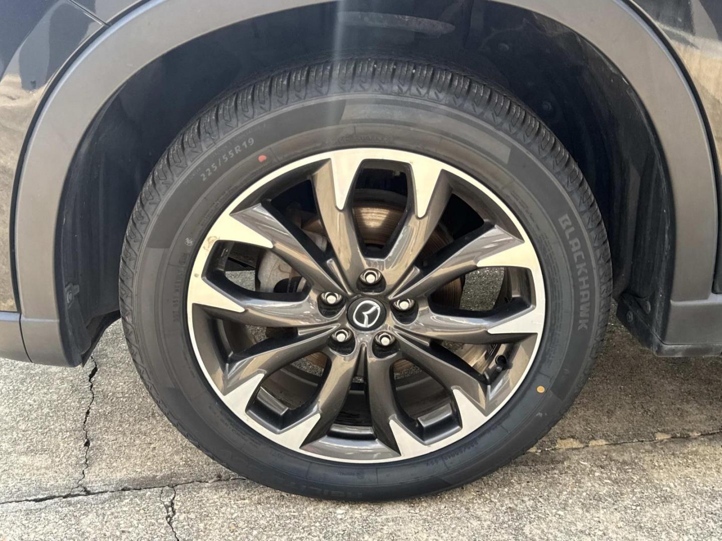 2016 Black /Black Mazda CX-5 FWD 4dr Auto Grand Touring (JM3KE2DY7G0) , Automatic transmission, located at 6904 Johnston St., Lafayette, LA, 70503, (337) 988-1960, 30.143589, -92.100601- Photo#4