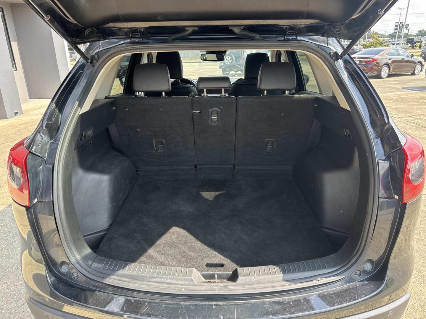 2016 Black /Black Mazda CX-5 FWD 4dr Auto Grand Touring (JM3KE2DY7G0) , Automatic transmission, located at 6904 Johnston St., Lafayette, LA, 70503, (337) 988-1960, 30.143589, -92.100601- Photo#8