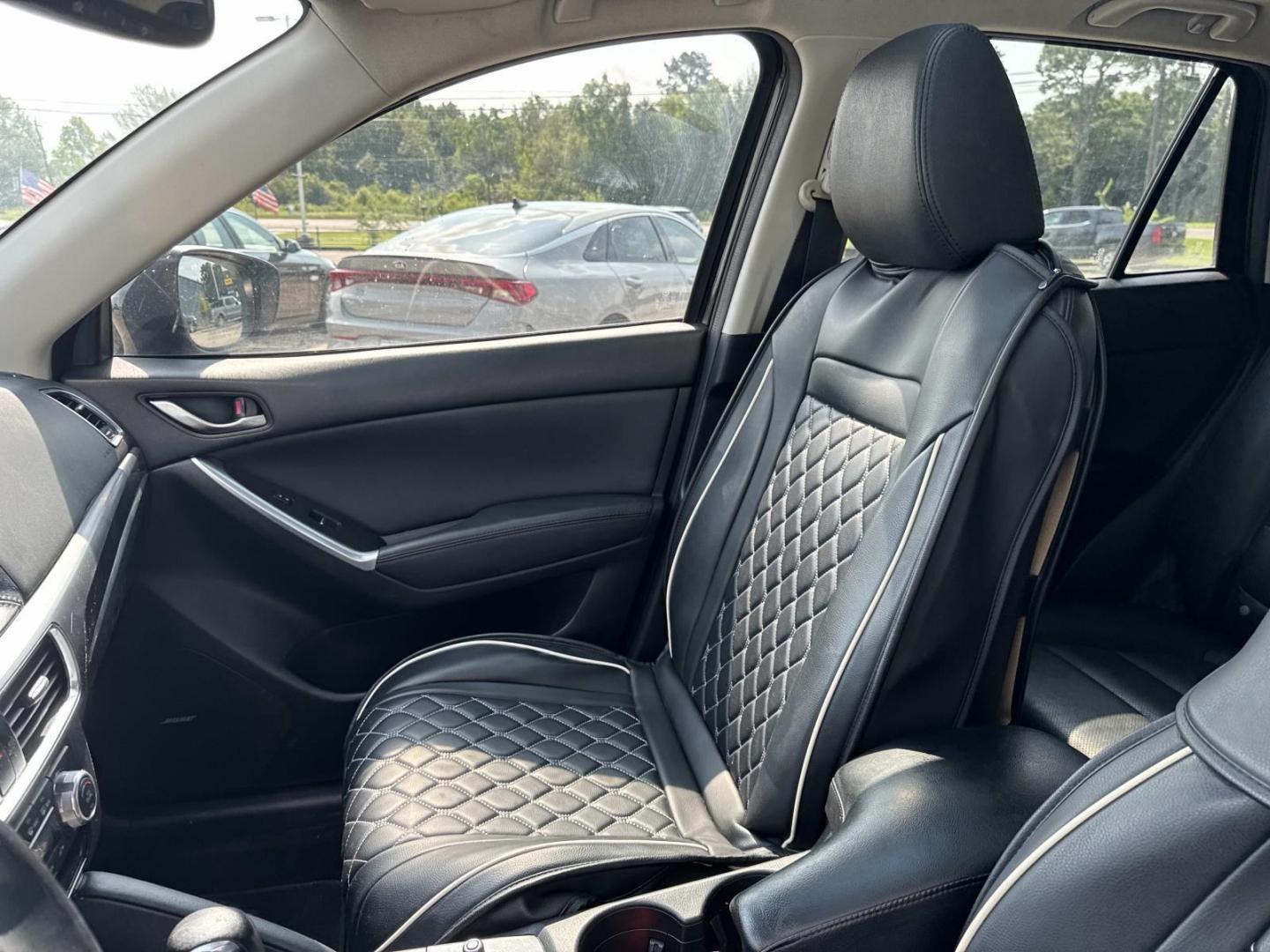 2016 Black /Black Mazda CX-5 FWD 4dr Auto Grand Touring (JM3KE2DY7G0) , Automatic transmission, located at 6904 Johnston St., Lafayette, LA, 70503, (337) 988-1960, 30.143589, -92.100601- Photo#15