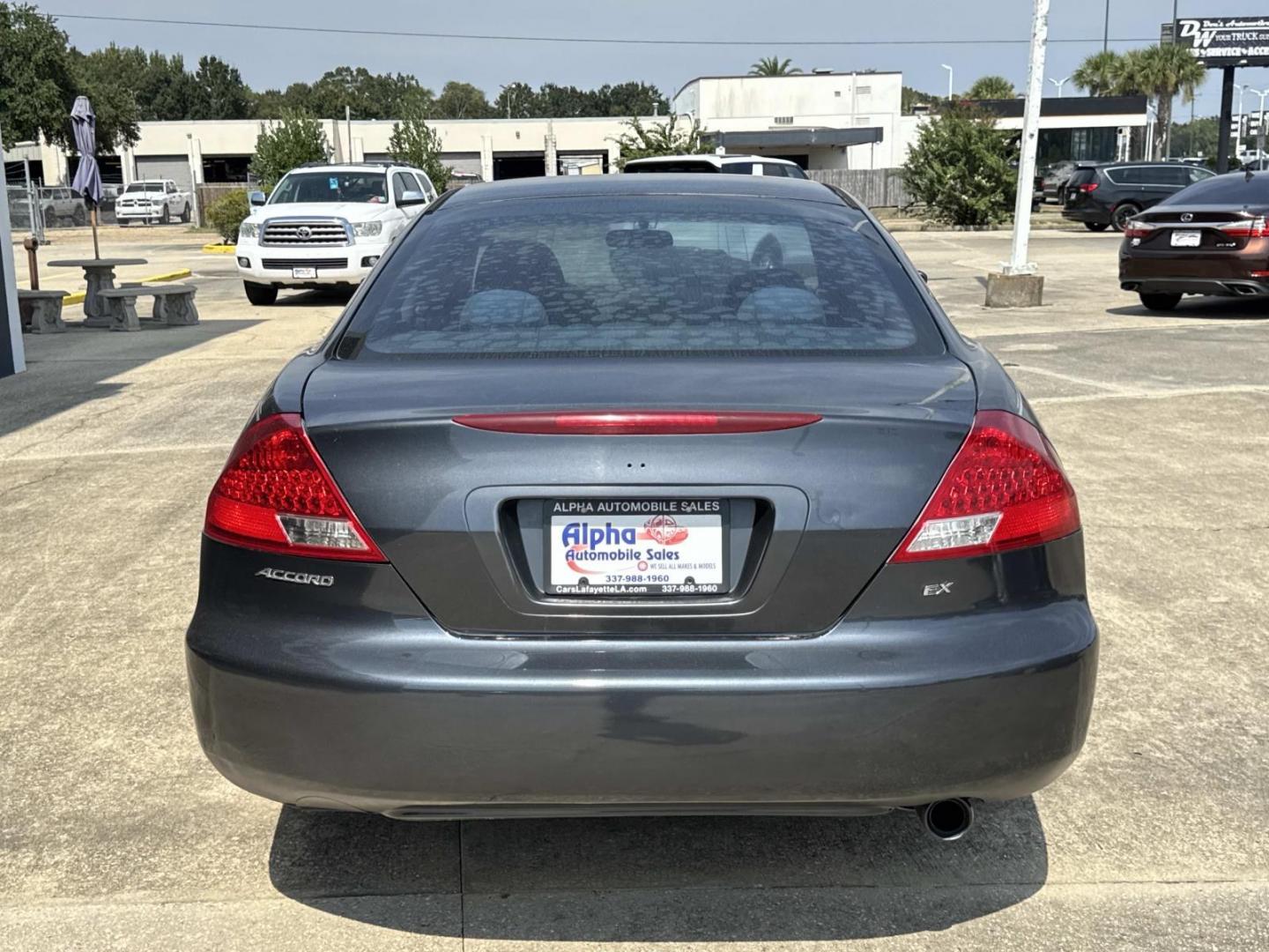 2007 Blue /Gray Honda Accord Cpe 2dr I4 AT LX (1HGCM723X7A) , Automatic transmission, located at 6904 Johnston St., Lafayette, LA, 70503, (337) 988-1960, 30.143589, -92.100601- Photo#5